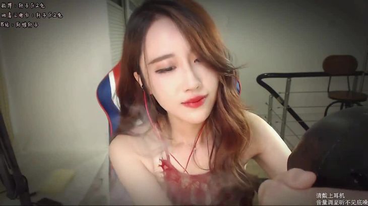 轩子巨2兔ASMR视频在线播放：深度舔耳口腔音+人头麦助眠体验