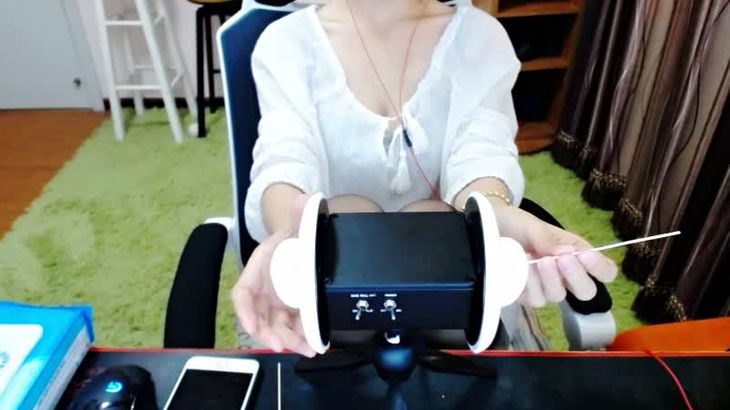 冷小六ASMR助眠视频在线播放：沉浸式颅内高潮体验