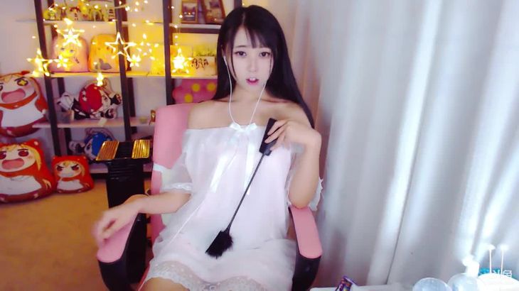 左颜玉很下饭ASMR视频在线播放 | 角色扮演助眠哄睡高清视听体验