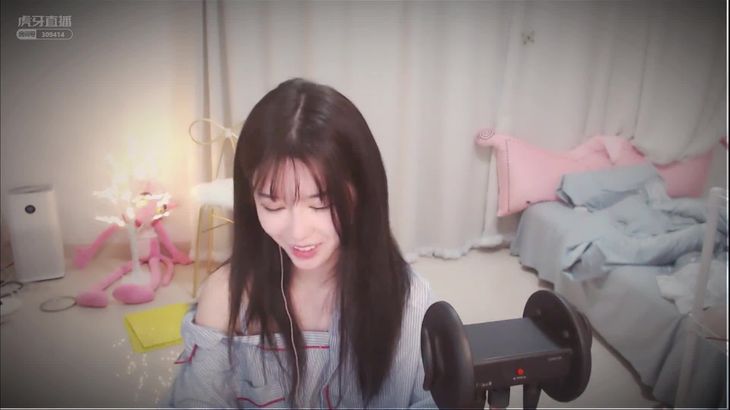 抱抱er ASMR在线视频：声控助眠与3D抚摸助眠，耳语按摩轻松入眠