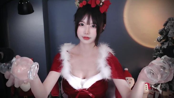 萌夏茉ASMR视频在线播放：洗头掏耳道具助眠体验