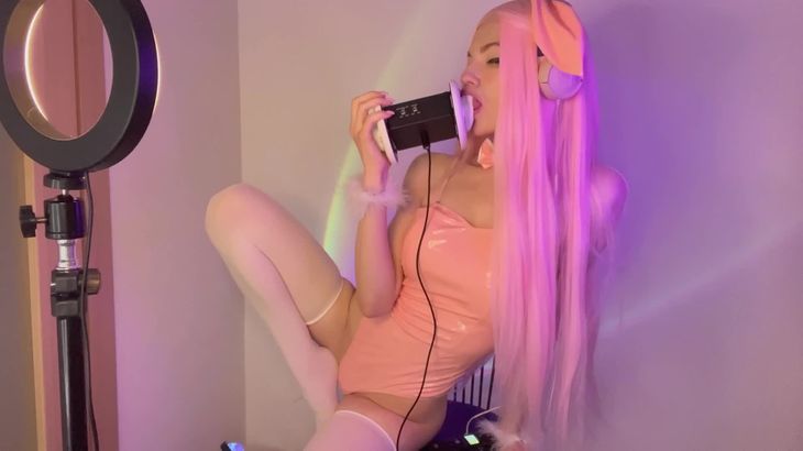 MOOD ASMR俄罗斯助眠主播在线视频：高颜值舔耳触发音与沉浸式放松体验