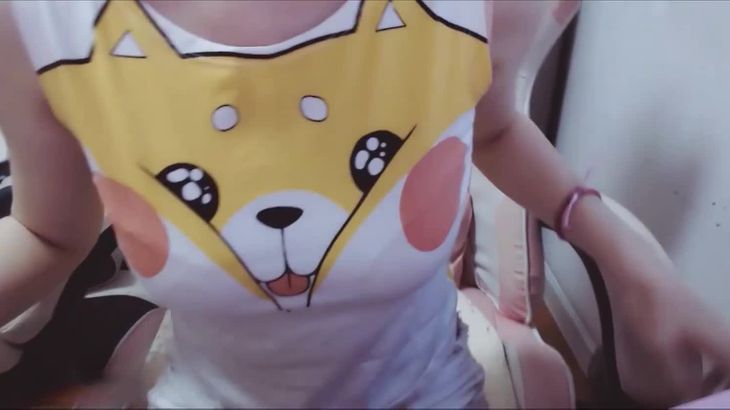 AKI秋水在线播放：可爱居家小妹ASMR掏耳专属视频