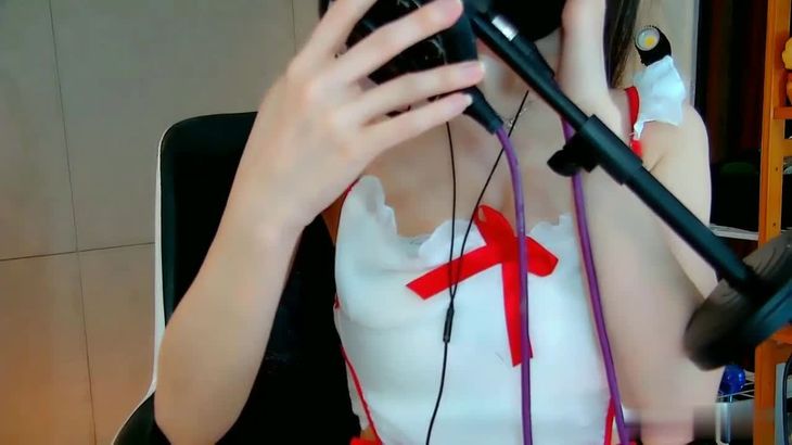 阿稀稀大魔王ASMR足控史莱姆摇水瓶视频在线播放