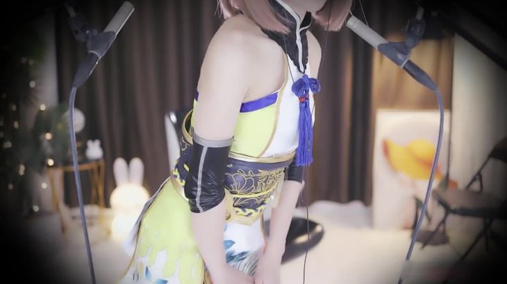 阿稀稀大魔王舔耳ASMR视频在线播放：COS胡桃温柔耳边助眠