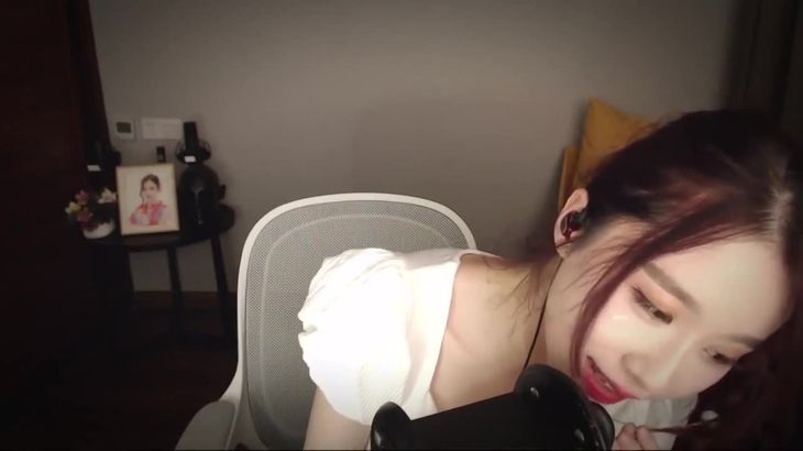 ASMR主播Sleep Aid Sound Therapy在线视频：沉浸式掏耳助眠体验