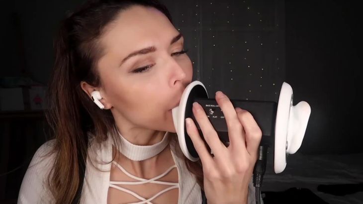 Heatheredeffect ASMR视频在线观看：吃耳朵舔耳亲吻音沉浸体验