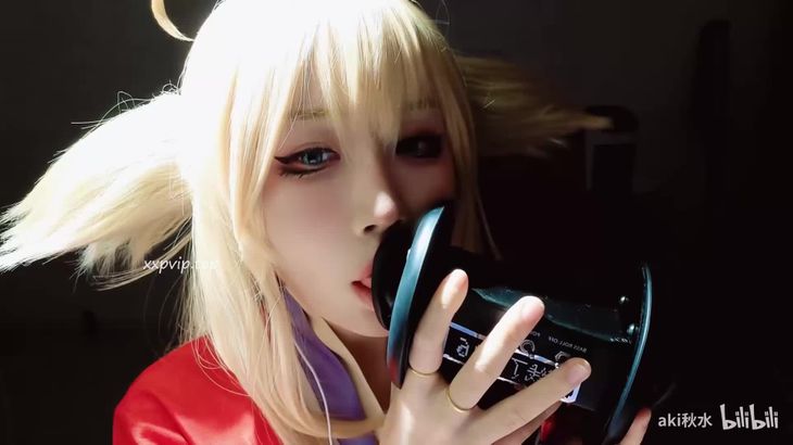 aki秋水ASMR孔雀鱼采耳视觉触发哄睡视频在线播放