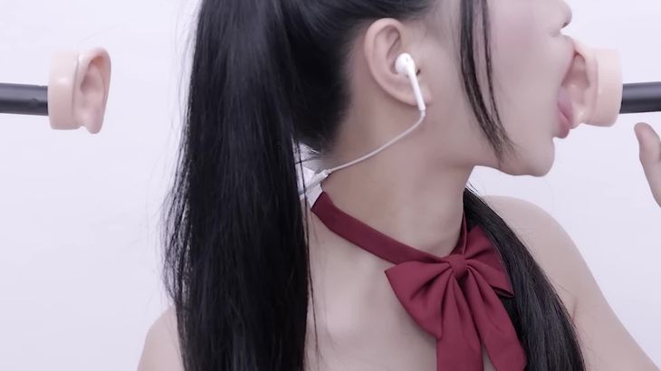 晓美ASMR口腔音在线播放：舔耳弹舌音助眠按摩视频