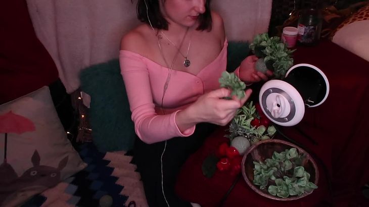 AftynRose ASMR Mistletoe在线播放：专业助眠角色扮演高清视频