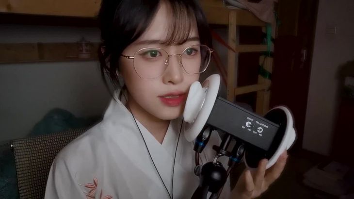 其实是椰子啦ASMR在线播放：深度采耳助眠与舔耳音效视频