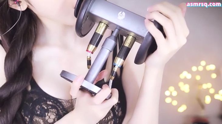 柳婉音口腔音触发音ASMR视频在线播放 - 魔法书沉浸式助眠体验