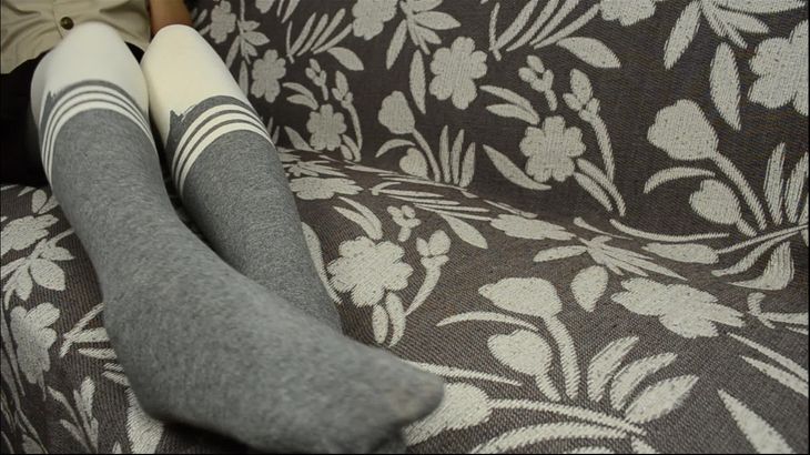 七七ASMR视频在线播放：沉浸式声音体验，温柔耳语放松身心