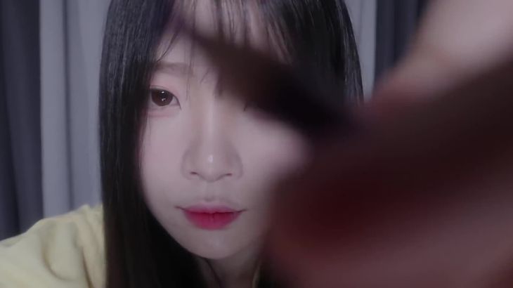 微笑姐ASMR在线播放：助眠隐形眼镜化妆店情景剧_视觉触发音盛宴