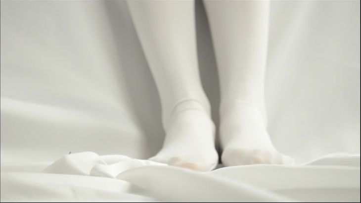 七七ASMR视频在线播放：温柔耳语与沉浸式声音疗愈