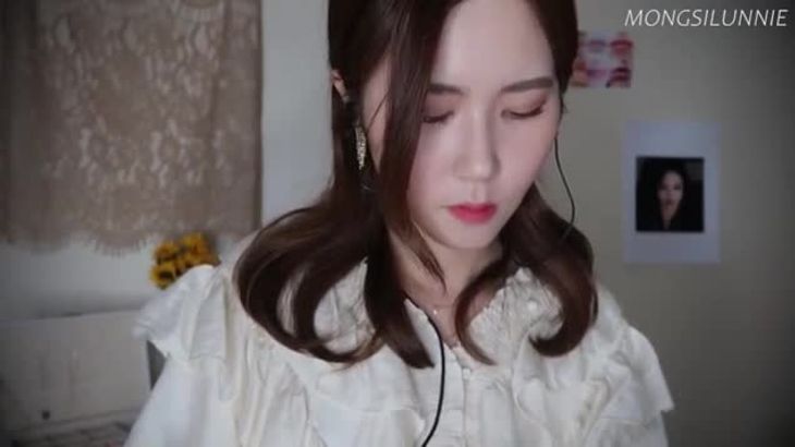 Mongsilunnie耳钉店角色扮演ASMR视频在线播放