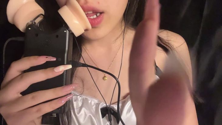 璐璐哄睡屋帮女郎情景ASMR在线播放视频