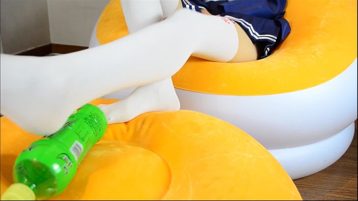 七七ASMR在线视频：沉浸式耳语、轻柔敲击助眠放松