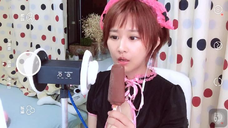 菇菇ASMR在线播放：吃冰棒水声视频观看