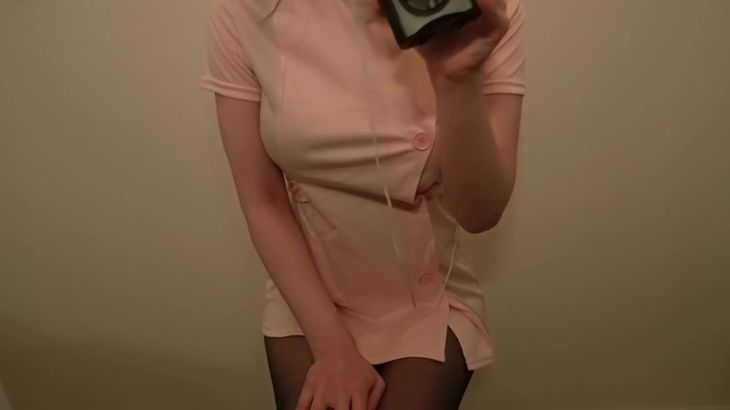 ASMR主播「音フェチママ」耳语吹气与刺激刮擦视频在线播放