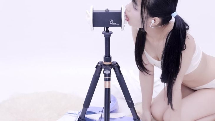 晓美ASMR口腔音助眠视频在线播放：专业掏耳按摩触发音沉浸体验