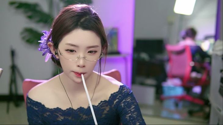 灵儿ASMR甜美声优直播助眠在线播放视频