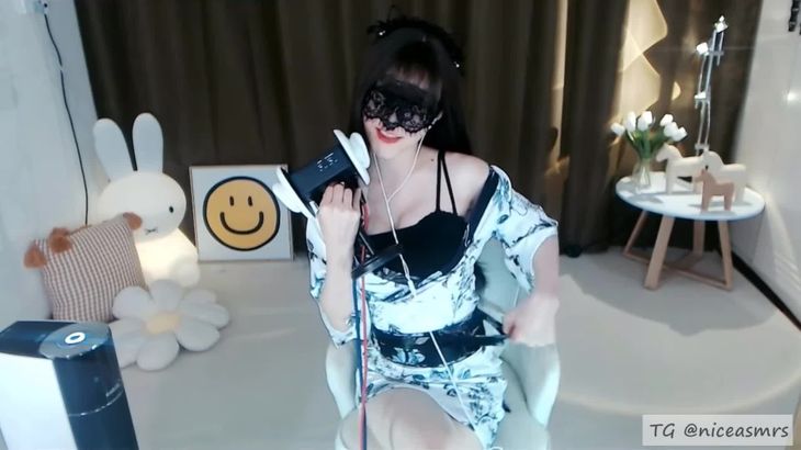 Manny漫妮ASMR助眠视频在线播放：耳语采耳+视觉疗愈沉浸式体验