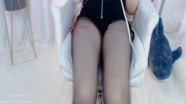 辣条条ASMR在线视频：沉浸式助眠触发音+角色扮演哄睡体验