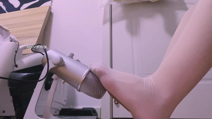 aki秋水ASMR助眠视频在线播放