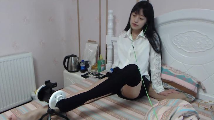 灵性饱满的欢欢ASMR视频在线播放：沉浸式助眠体验