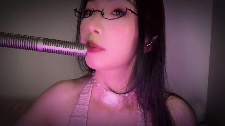 晚安yoyo ASMR口腔音舔耳助眠在线播放视频