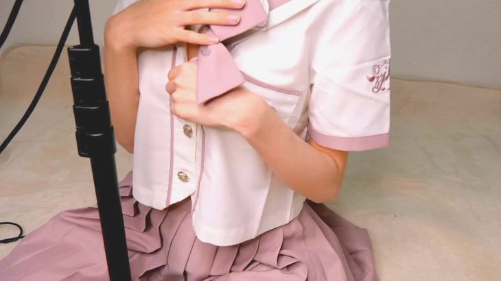 ASMR利香在线视频：桃色セーラー服耳舐め触发舒缓解压，高清耳语助眠播放