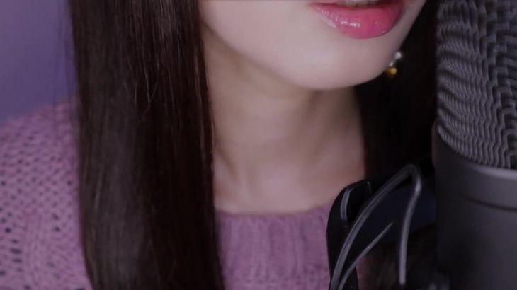 嘉儿ASMR在线视频：沉浸式近耳轻语与手部动作触发音放松助眠