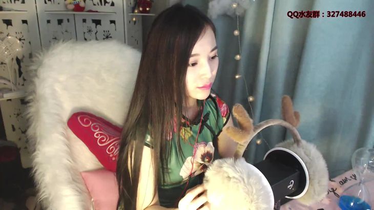 予可ASMR在线播放：古典女神芦荟胶掏耳助眠视频