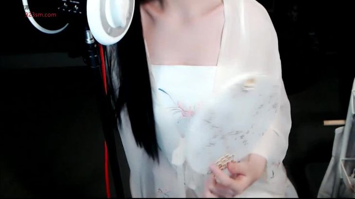 婉儿ASMR视频在线播放 - 沉浸式耳语触发音体验