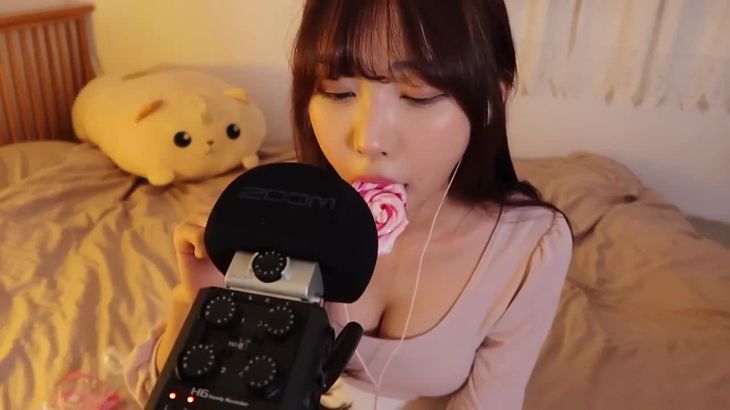 糖果ASMR主播吃粉色糖果声音在线播放视频