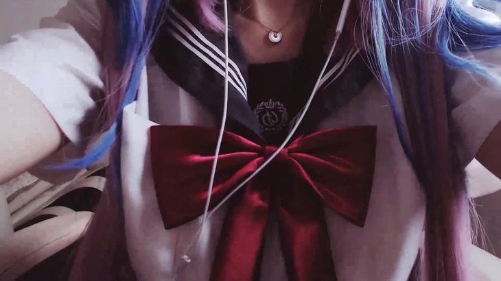 Aki秋水ASMR视频在线播放：3D耳语、JK制服女友沉浸式体验