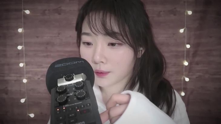 Nara ASMR助眠视频在线播放：索贡索贡睡觉前低声说韩语沉浸体验