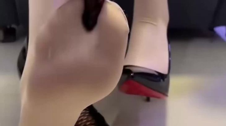 抖音灵儿甜美ASMR助眠视频在线播放