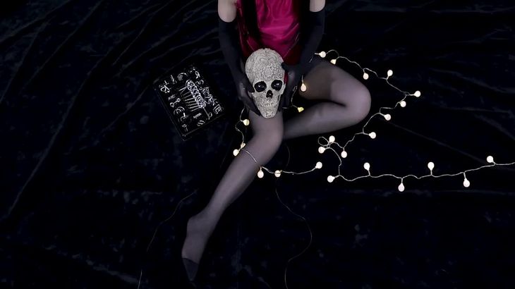 mimi ASMR在线视频：轻柔耳语助眠放松，专业声音疗愈体验