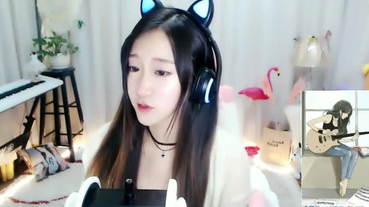 夏喵娜ASMR舒适掏耳视频在线播放：钢琴少女的沉浸式助眠体验