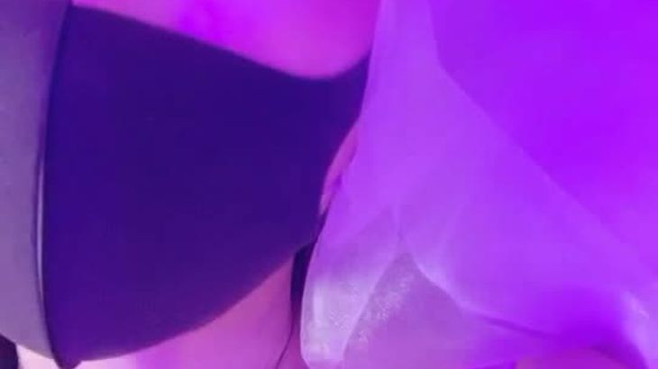 大三丝ASMR视频在线播放：沉浸式助眠体验，温柔声线抚慰心灵