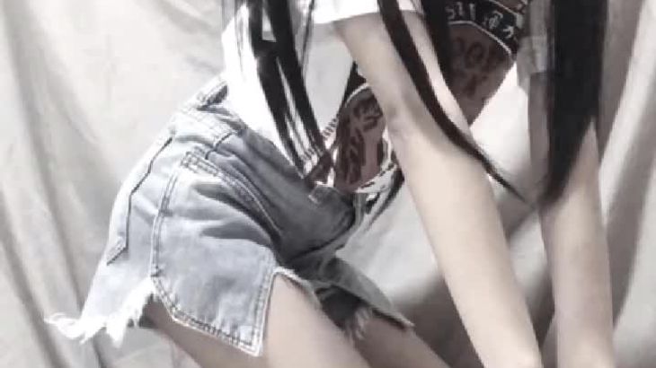 Aki秋水ASMR在线播放视频：沉浸式耳语疗愈与剧情定制体验