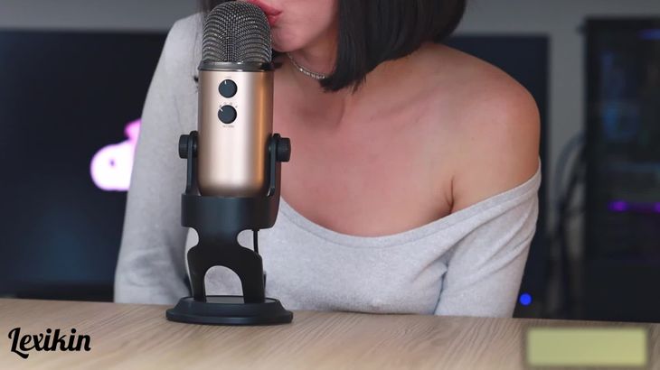 周童潼ASMR助眠视频在线播放：异域风情耳语与沉浸式触觉音效