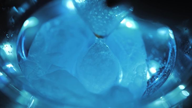 涼音ASMR炭酸水声疗愈视频在线播放 - 沉浸式睡眠助眠白噪音