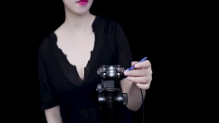 咪咪ASMR视频在线播放：轻语化妆助眠，沉浸式放松体验