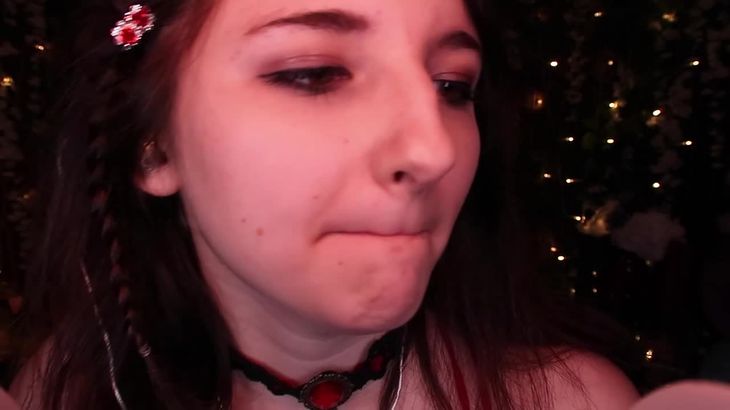 AftynRose ASMR助眠视频在线播放：沉浸式放松与幽默段子精选