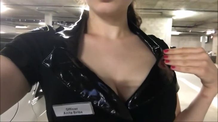 红唇阿姨ASMR在线播放视频：3Dio耳部按摩与轻柔耳语助眠视听盛宴