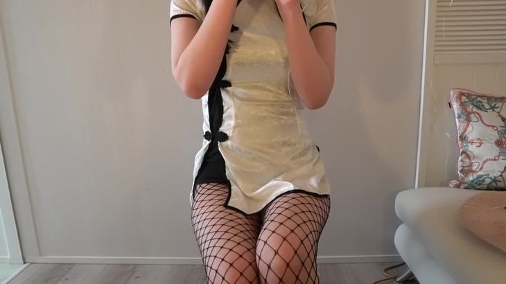 大洞ASMR视频在线播放：黑丝舔耳放松体验心动时刻