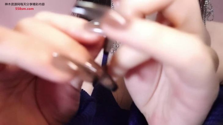 小羊喵ASMR在线视频：水哒哒的摸脸脸触发音效沉浸体验